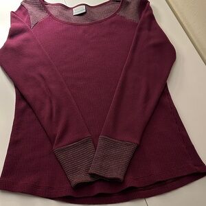 Columbia Waffle Weave Burgundy Long Sleeve Top